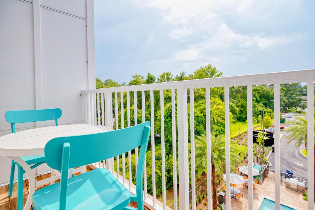 Luxe One Bedroom Apartment With Balcony Gainesville Exterior foto
